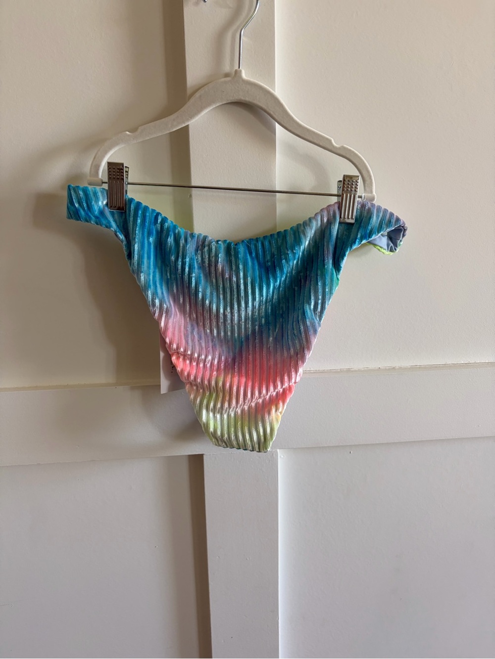 Dippin Daisys, Knot-Front Multicolor Gradient Bikini - Pink & Aqua - Picture 10 of 16